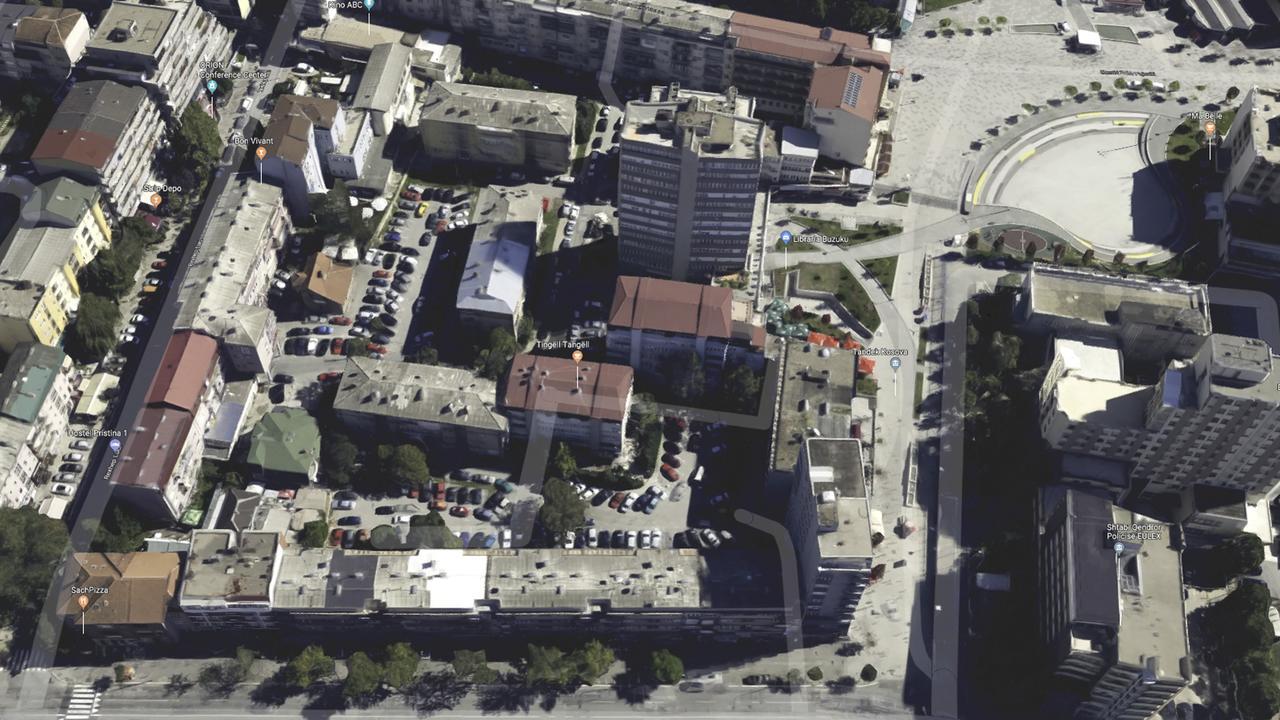 Boulevard Prishtina Enes Pristina Exterior photo